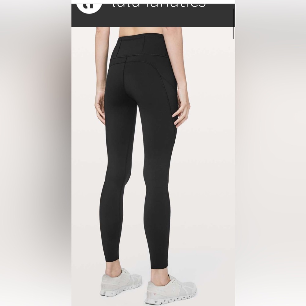 Fast and free right size 4!! Black! Worn 3 or so times!!Still in great condition